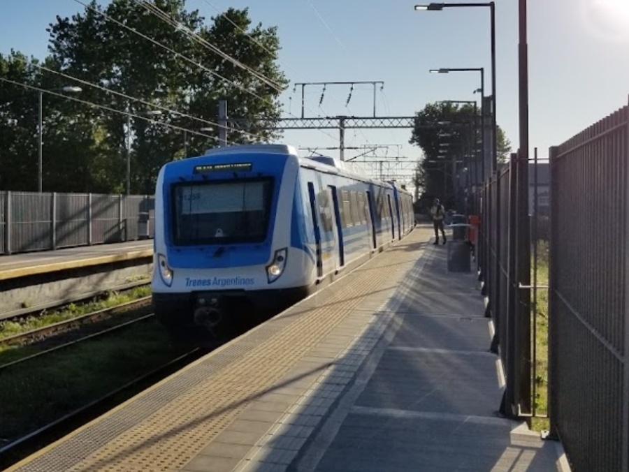 Habló la mamá platense que “perdió” a su hija de 4 años en el Tren Roca: “Podían haberla secuestrado; quiero ver las cámaras”