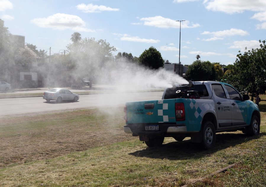 Fumigación en La Plata: las calles ”estratégicas” de Abasto, Villa Castells, Villa Elvira y Arturo Seguí con operativos