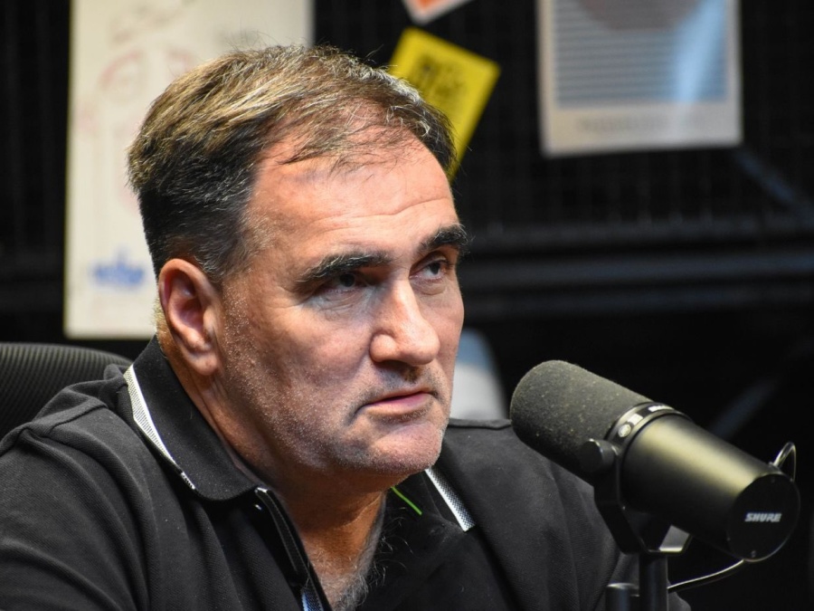 Anacleto confirmó que seguirá Zaniratto, que pretenden a Milton Casco y reveló dos puestos a reforzar