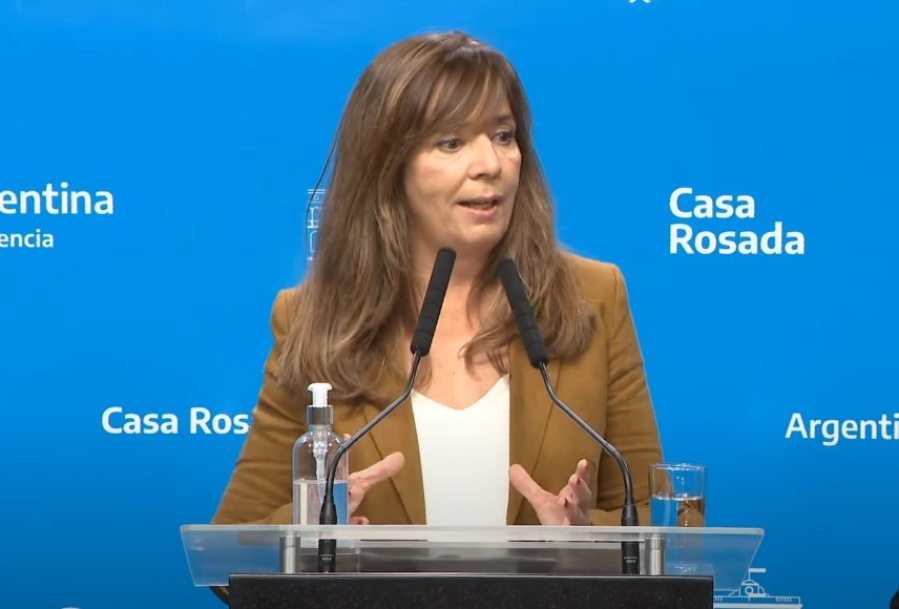 Cerruti destacó las paritarias cerradas por los bancarios y gastronómicos: ”Los salarios no van a perder contra la inflación”