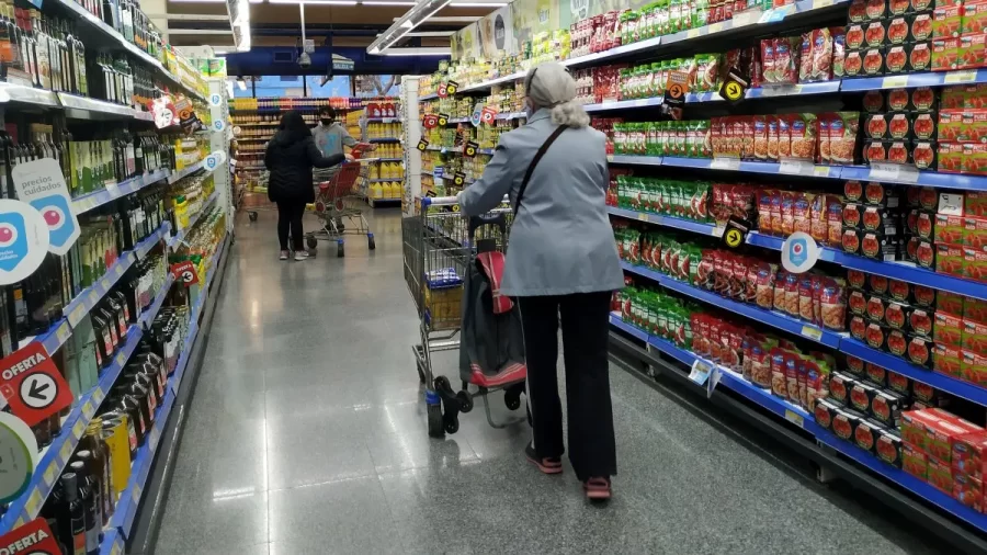 La inflación de la tercera semana de diciembre habría cerrado en 0,3%: fuerte suba en ”hoteles” y calma en los alimentos