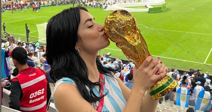 ”Todo me quedaba largo, lloraba en los probadores”: Lali Espósito habló sobre la previa antes de cantar el himno en Qatar