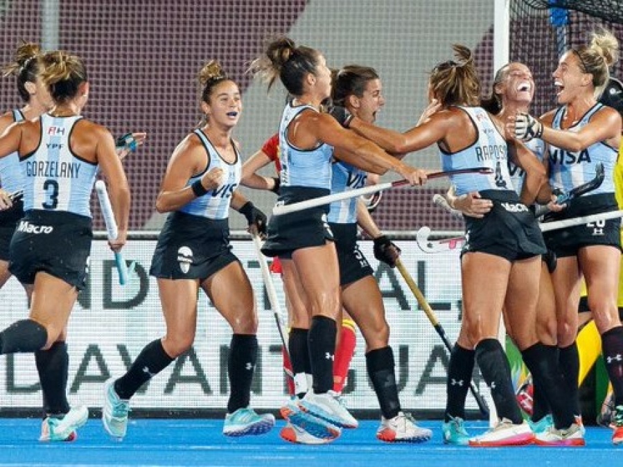 Las Leonas vencieron a Alemania por penales y jugaran la final del mundo hoy frente a Países Bajos