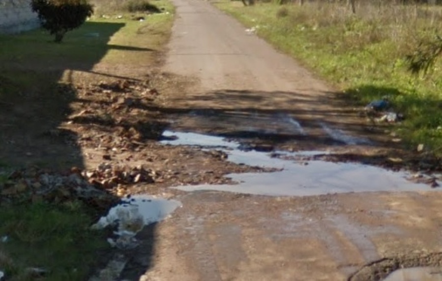 “No se puede pasar”: vecinos de Los Hornos reclaman por las condiciones de una calle