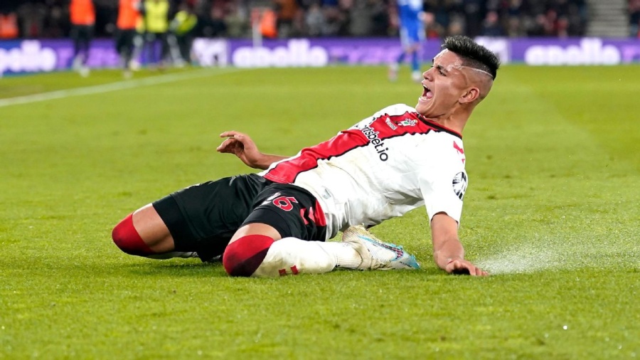 Un futbolista habló desde Europa y en Gimnasia se reavivó una vieja polémica: ”Mi corazón es tripero”