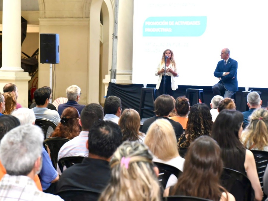 Lanzaron el primer observatorio para compilar información clave del sector productivo platense