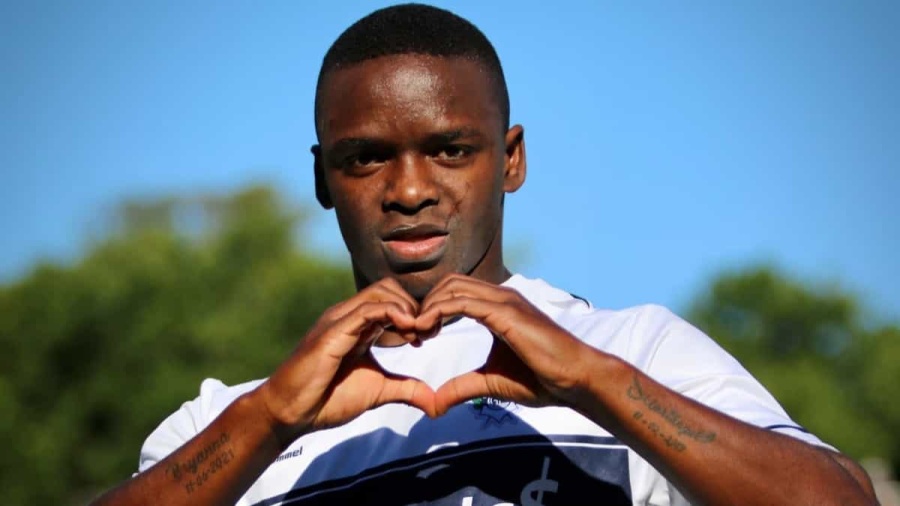 Gimnasia compró a Johan Carbonero