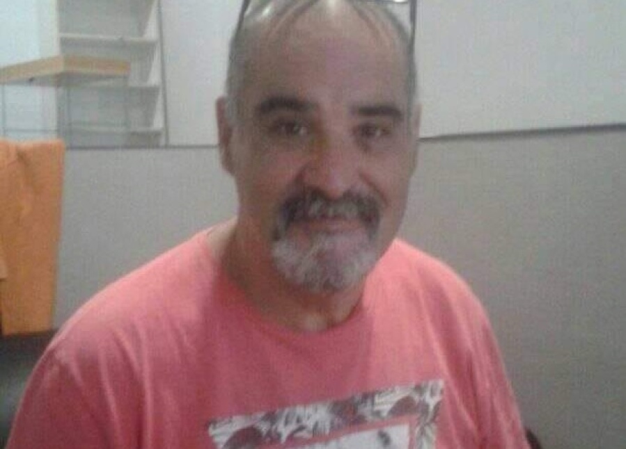 ”Quiero hablar con él; perdí todo”: desde los 13 años no ve a su papá, busca su abrazo y duerme en una iglesia de La Plata