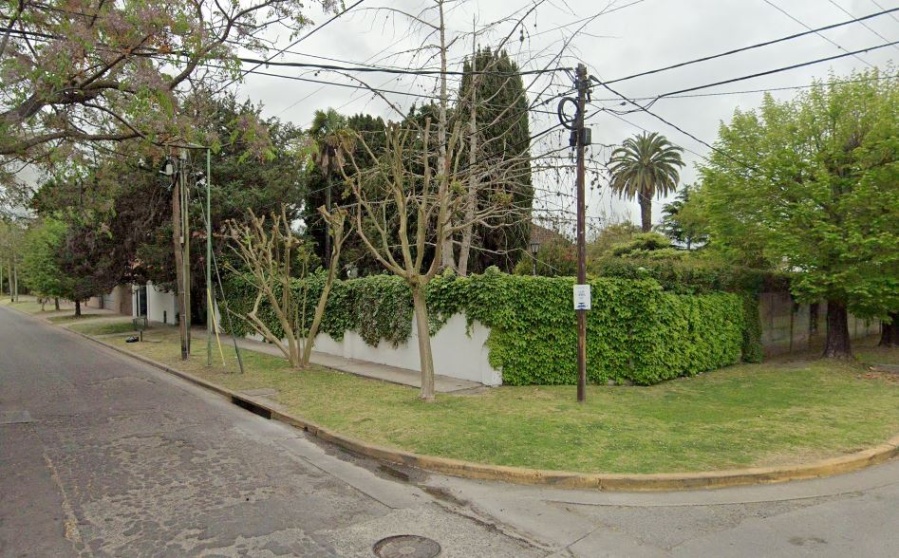 Una banda delictiva despierta miedo en Villa Castells: aprovecharon que no había nadie y desvalijaron una casa