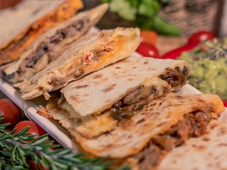 “Fue muy duro”: un platense se quedó sin trabajo y se salvó por un plato “mexicano” que volvía loco a sus amigos