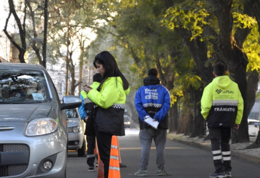 Alak oficializó la capacitación obligatoria en RCP y uso de DEA para todo el personal de la Municipalidad de La Plata