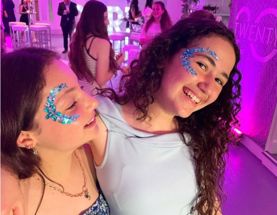 Vuelven a la carga para prohibir la venta de purpurina a chicos y eliminar su uso en las escuelas de La Plata