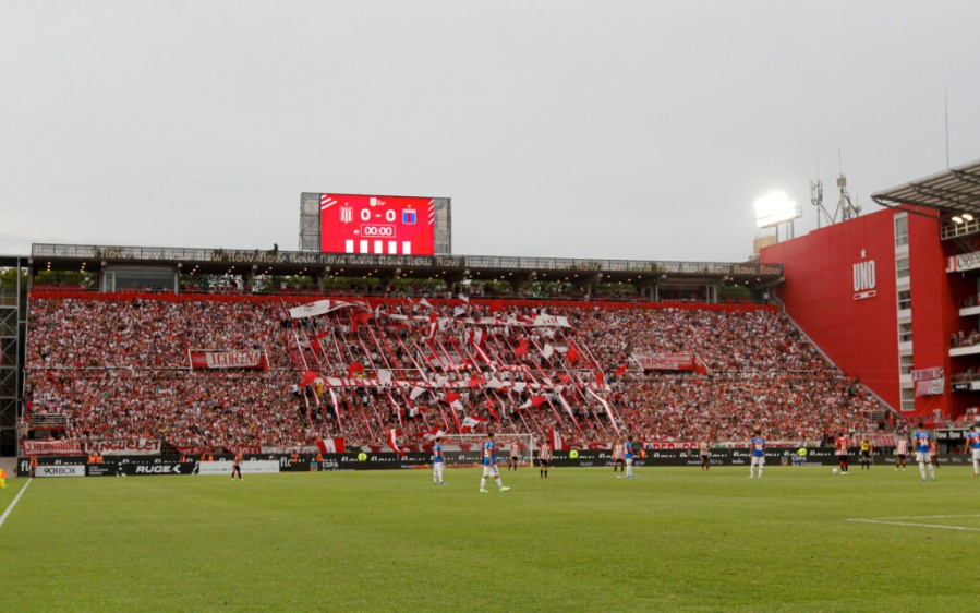 Atentos Pinchas: ¿Cuáles son las dos medidas importantes que anunció Estudiantes para sus hinchas? 