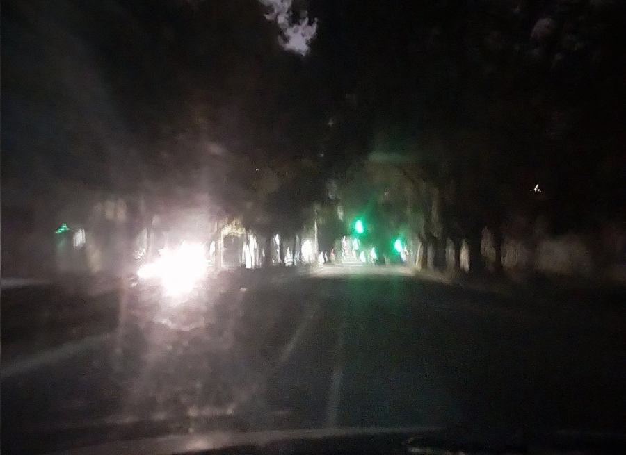 En 44 y 3 pidieron por mayor iluminación: ”Se vuelve inseguro”