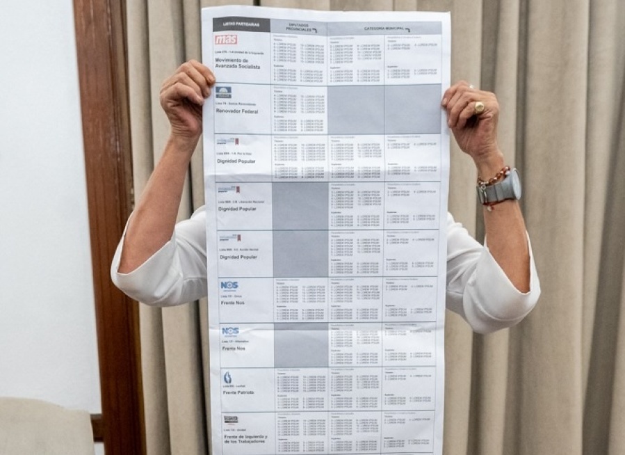 Boleta Única en la Provincia: Teresa García habló de ”oportunismo político” y mostró cómo quedaría la ”frazada”