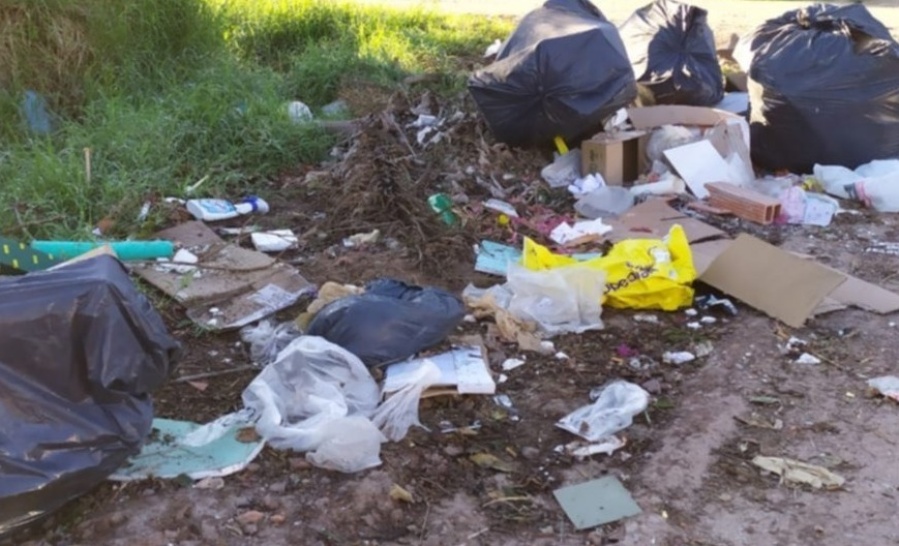 ”Nunca vi tanta mugre en las esquinas”: en Altos de San Lorenzo reclaman mayor limpieza en las calles
