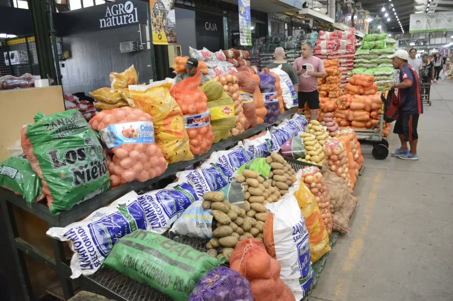 La Municipalidad de La Plata difundió la nueva lista de precios del mercado bonaerense y habrá descuentos para jubilados