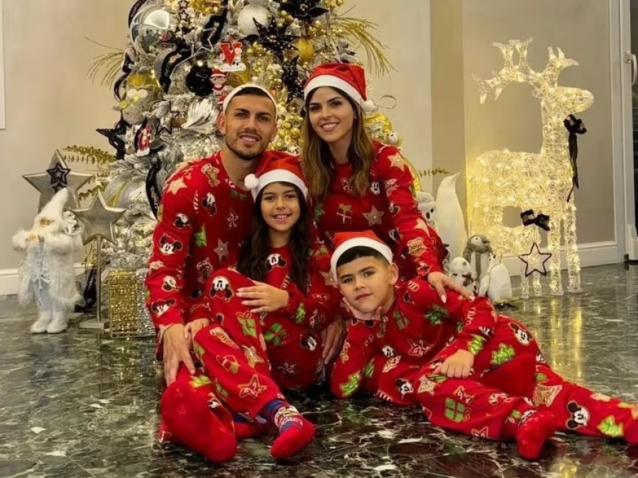 Así fue la Navidad de los campeones del mundo: Otamendi parrillero, el cumpleaños de Mac Allister y el casamiento de Pezzella