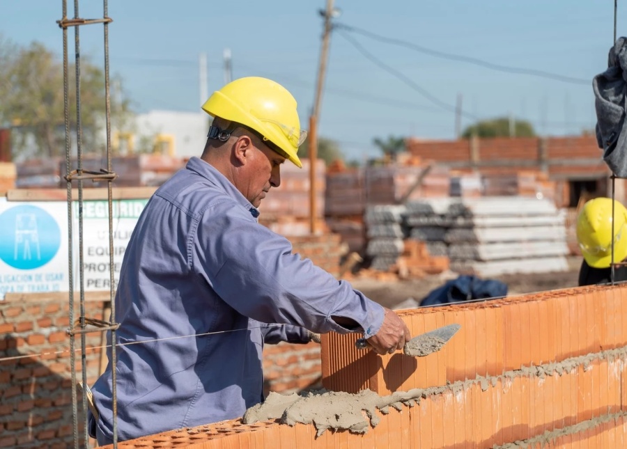 Se oficializó el programa para que los beneficiarios de planes sociales tengan capacitaciones laborales obligatorias