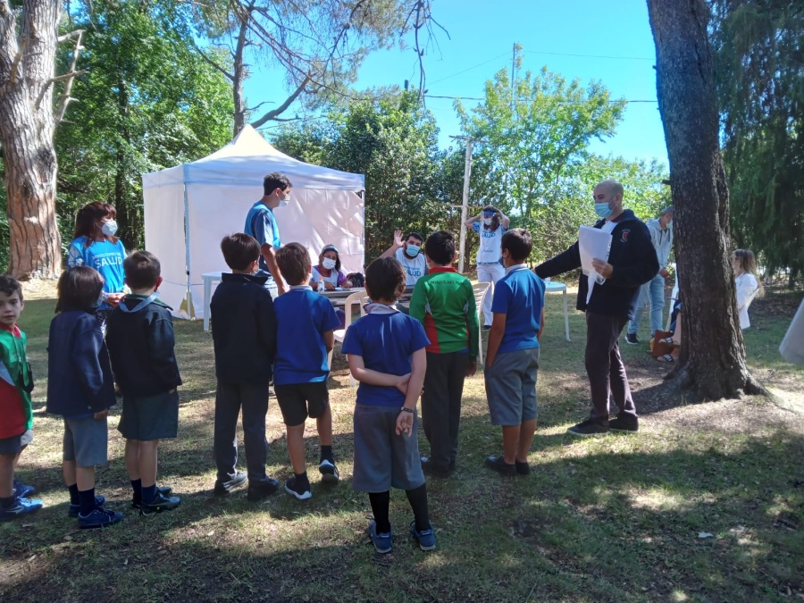 Operativo ”bloqueo” en el Colegio Bosques del Plata de Gonnet: vacunación y testeos ante el brote de contagios