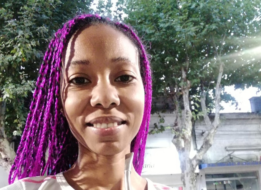 ”¡Me caso!”: una uruguaya llegó a La Plata, quedó flechada por un ensenadense, dejaron de verse y ahora la rompen juntos