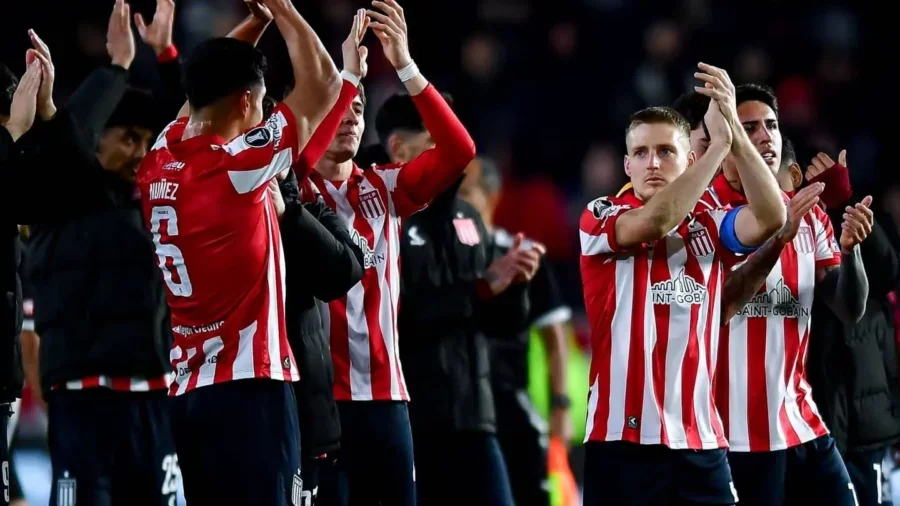 Con la guardia alta: Verón apuntó contra CONMEBOL a días de los cuartos y las precauciones que deberán tener los hinchas