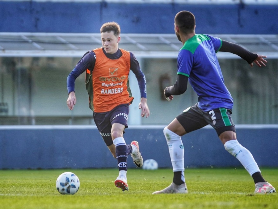 Gimnasia se quedó con el primer amistoso de la pretemporada pero perdió un futbolista por lesión