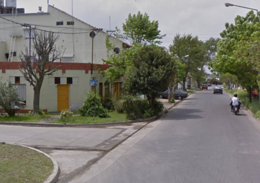 Robo millonario en Villa Elvira: los delincuentes ataron a la víctima y le pidieron la llave para huir