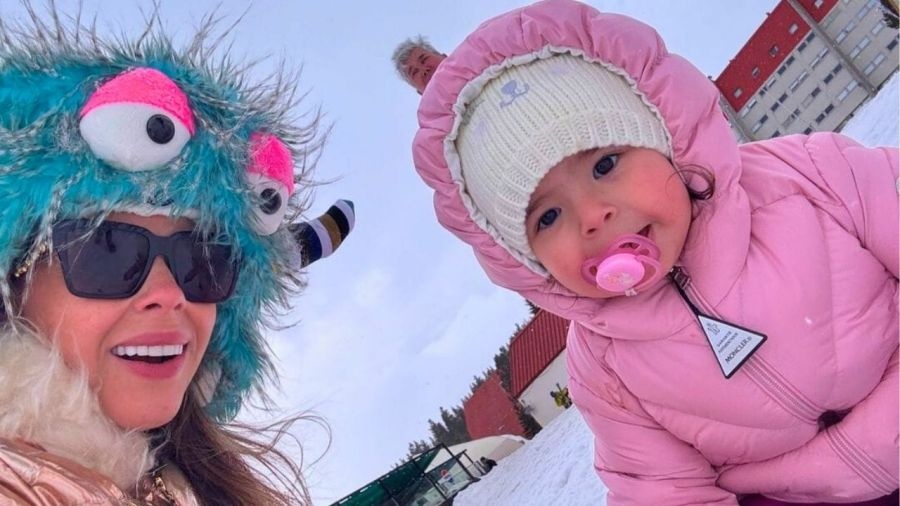 Barby Franco compartió una foto planeando el cumpleños de Sarah Burlando