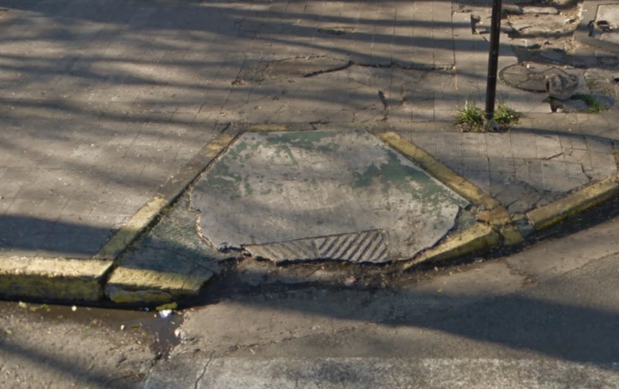 Vecinos de Los Hornos piden que se pongan en condiciones las rampas para discapacitados