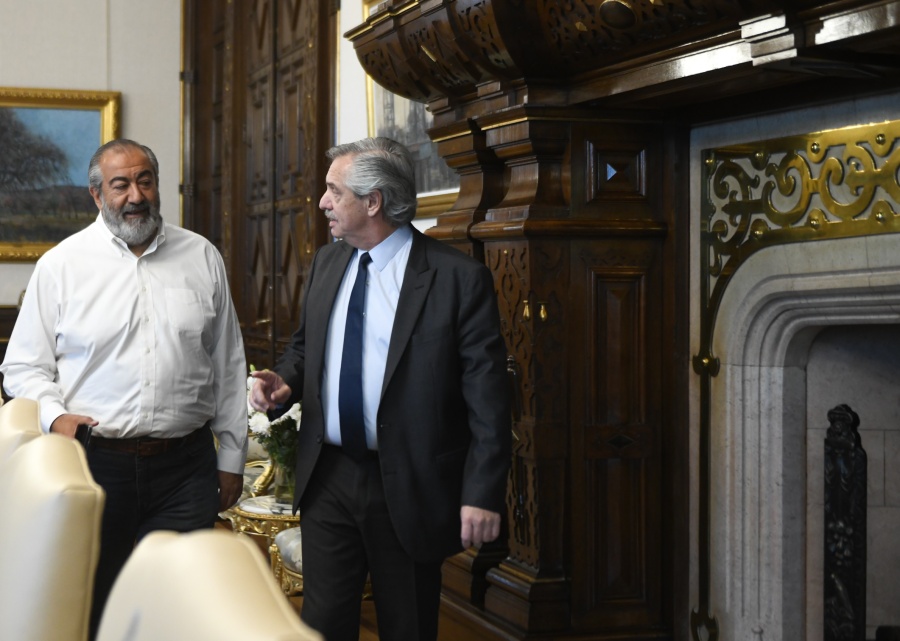 Alberto Fernández habló del ”fenómeno Milei” y dijo que los argentinos ”no van a correr detrás de la locura”