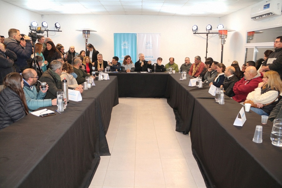 Anunciaron dos proyectos hidráulicos para Sicardi en respuesta a un reclamo histórico