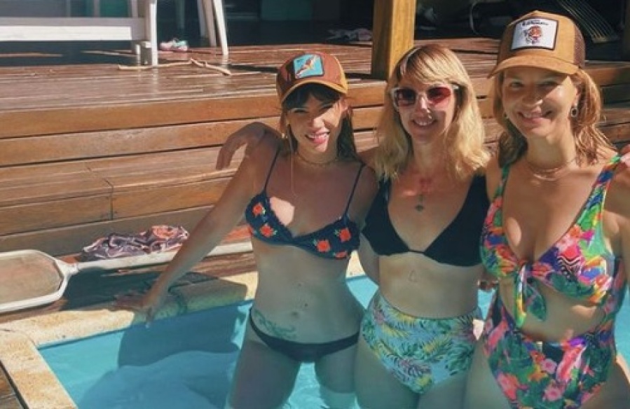 ”Si no es compartido el viaje se pierde”, la tarde de pileta de Celeste Cid Y Marcela Kloosterboer