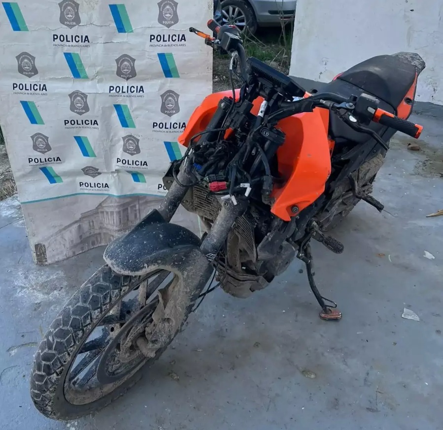 Robó una moto y lo detuvieron por hacer maniobras imprudentes en Melchor Romero