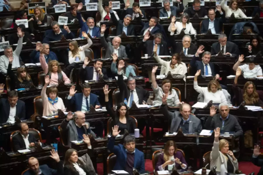 La oposición avanza en Diputados con el tratamiento de la reforma que limita el uso de los DNU