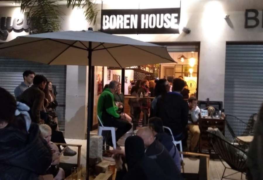 ”No se aguanta más”: en Villa Elisa volvieron a poner el grito en el cielo por un bar que pone música a todo volumen