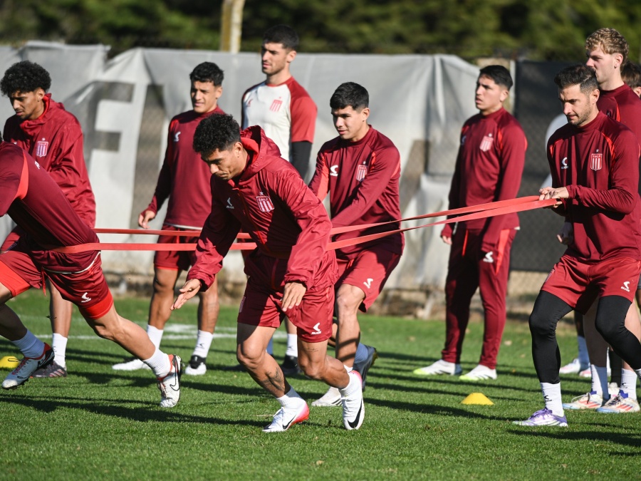 ¿Cuántos cambios perfila Domínguez para seguir en el cargo y quiénes son los dos titulares que no estarán por lesión?