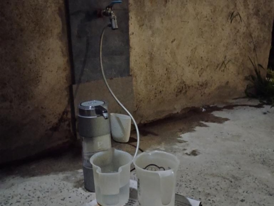 Reclamos en Altos de San Lorenzo corte de agua: ”cuando hay, sale sucia”