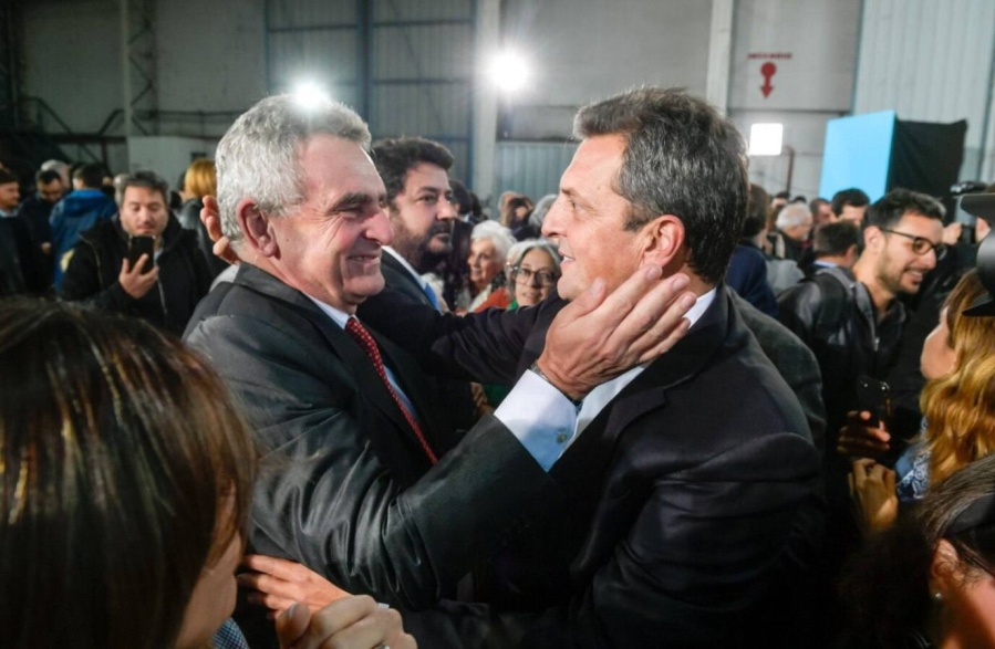 Agustín Rossi aseguró que Sergio Massa ”es el mejor candidato en términos individuales, más preparado y capacitado”