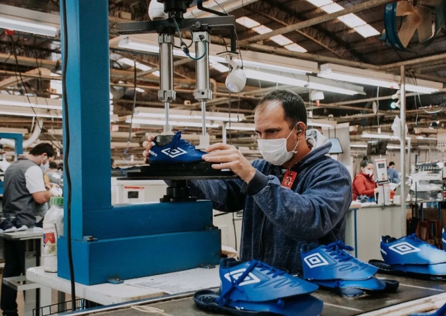 Kelly Olmos detalló cómo se calculará el bono para trabajadores del sector privado en cada caso: el tope será de 24 mil pesos