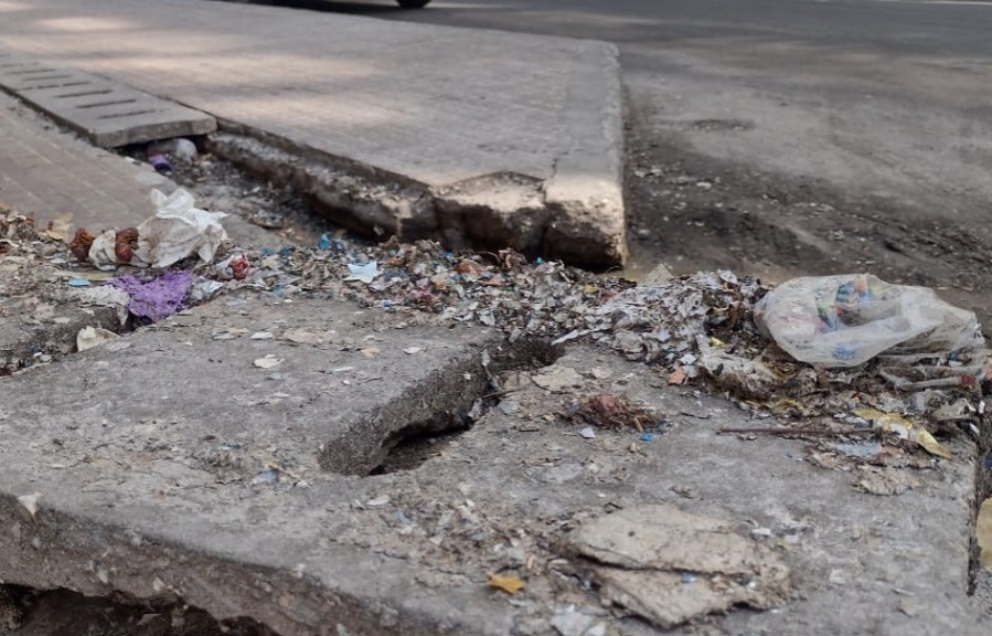 Un olor nauseabundo invade 48 y 6, y preocupa a los vecinos