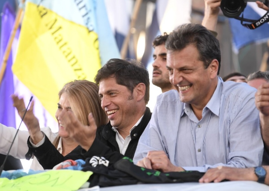 Massa y Kicillof encabezarán un acto en la cancha de Arsenal el próximo martes en el ”Día de la Lealtad”