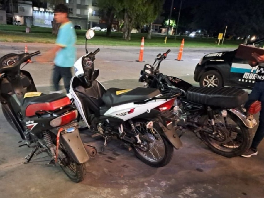 Se incautaron en La Plata 35 motocicletas y hubo dos aprehendidos en un operativo de seguridad