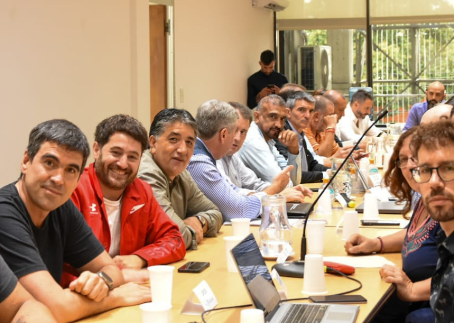 Provincia volverá a reunirse con los estatales y habría una propuesta salarial tras el aumento del 7,5% de mayo