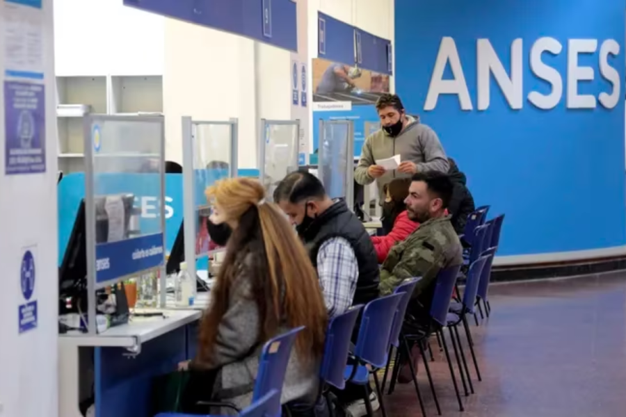 ANSES abre este sábado más de 200 oficinas para validar las solicitudes de créditos a trabajadores