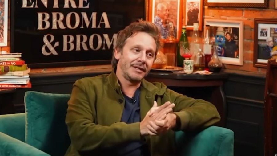 ”¿En qué tiempo del día estoy siendo yo?”, la reflexión de Benjamín Vicuña por el ritmo de su trabajo