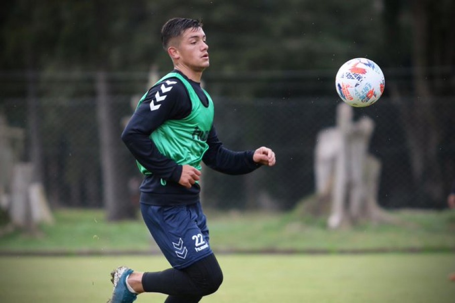 Juega muy poco, busca continuidad y está a detalles de irse de Gimnasia