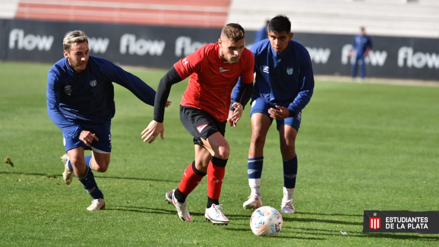 Estudiantes cerró la pretemporada con una victoria