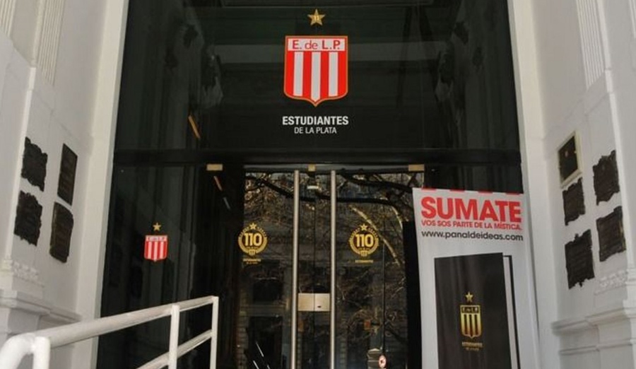 Estudiantes también repudió el atentado a Cristina