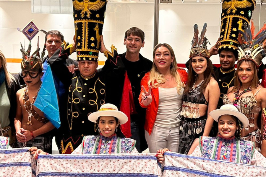 Gastón Castagneto participó de los festejos por el 202 aniversario de Perú en La Plata